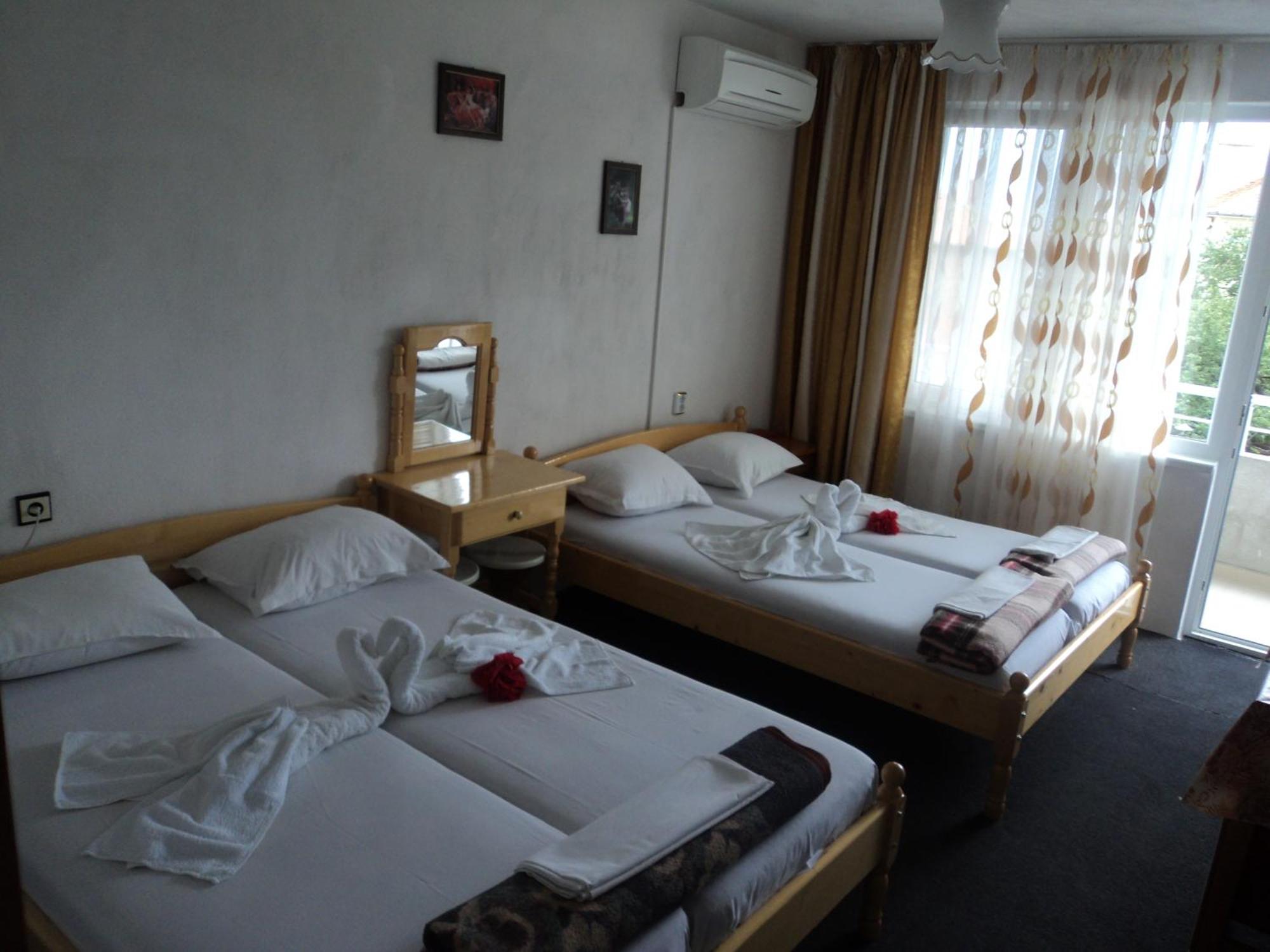 Guest House Drazhev Obzor Dış mekan fotoğraf